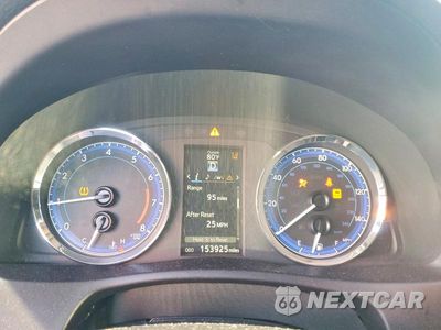 Zdjęcie 9 z 12 samochodu: 2017 TOYOTA COROLLA SE VIN:5YFBURHE8HP654618 - miniatura