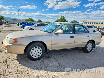 1996 TOYOTA CAMRY LE 4T1BG12K9TU689666 - główne zdjęcie licytacji z USA - miniatura