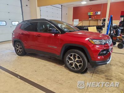 Czwarte zdjęcie samochodu z boku: 2025 JEEP COMPASS LIMITED VIN:3C4NJDCN2ST511569 - miniatura