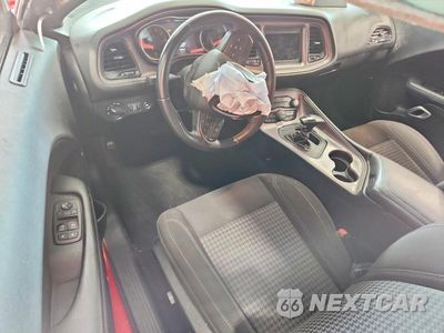 Zdjęcie 8 z 13 samochodu: 2023 DODGE CHALLENGER SXT VIN:2C3CDZAG8PH525755 - miniatura
