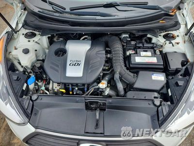 Zdjęcie 11 z 12 samochodu: 2016 HYUNDAI VELOSTER TURBO VIN:KMHTC6AE2GU293531 - miniatura