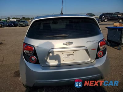 Zdjęcie 6 z 12 samochodu: 2013 CHEVROLET SONIC LT VIN:1G1JC6SB4D4110912 - miniatura
