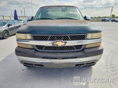 Piąte zdjęcie samochodu w środku: 2001 CHEVROLET SILVERADO K2500 HEAVY DUTY VIN:1GCHK29U71E215037 - miniatura