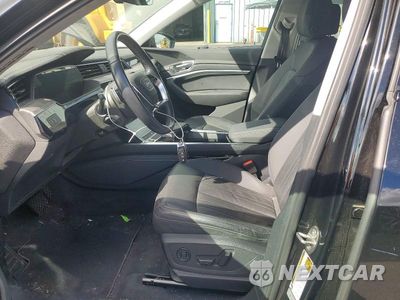 Zdjęcie 7 z 12 samochodu: 2021 AUDI E-TRON PREMIUM VIN:WA1AAAGE0MB008807 - miniatura