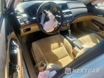 Zdjęcie 8 z 12 samochodu: 2011 HONDA ACCORD EX VIN:1HGCP3F71BA027222 - miniatura