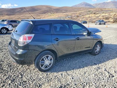 Trzecie zdjęcie samochodu z tyłu: 2005 TOYOTA MATRIX BASE VIN:2T1KR32EX5C384374 - miniatura