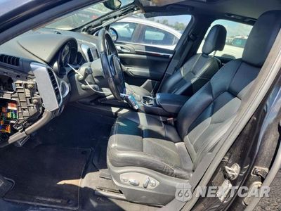 Zdjęcie 7 z 13 samochodu: 2012 PORSCHE CAYENNE S VIN:WP1AB2A24CLA44658 - miniatura