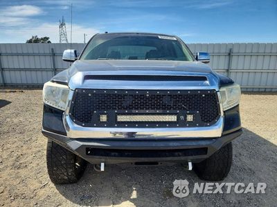 Piąte zdjęcie samochodu w środku: 2014 TOYOTA TUNDRA CREWMAX LIMITED VIN:5TFHW5F19EX347551 - miniatura