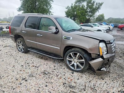 Czwarte zdjęcie samochodu z boku: 2012 CADILLAC ESCALADE HYBRID VIN:1GYS4EEJ8CR226499 - miniatura
