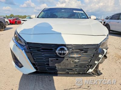 Piąte zdjęcie samochodu w środku: 2023 NISSAN ALTIMA SV VIN:1N4BL4DV0PN327417 - miniatura