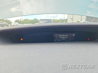 Zdjęcie 9 z 12 samochodu: 2014 TOYOTA PRIUS THREE VIN:JTDKN3DU1E1834952 - miniatura