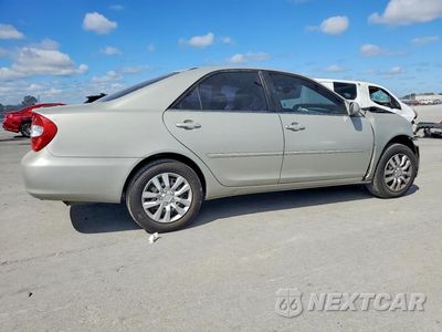 Trzecie zdjęcie samochodu z tyłu: 2002 TOYOTA CAMRY XLE VIN:4T1BE32K02U540918 - miniatura