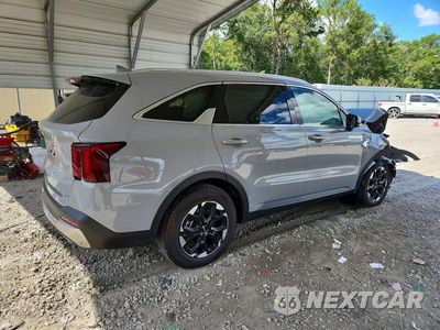 Trzecie zdjęcie samochodu z tyłu: 2026 KIA SORENTO S VIN:5XYRL4JC0TG461566 - miniatura