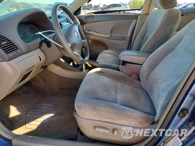 Zdjęcie 7 z 12 samochodu: 2004 TOYOTA CAMRY LE VIN:4T1BE32K24U851303 - miniatura