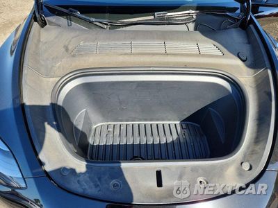 Zdjęcie 12 z 13 samochodu: 2024 TESLA MODEL Y VIN:7SAYGDEE1RF151988 - miniatura
