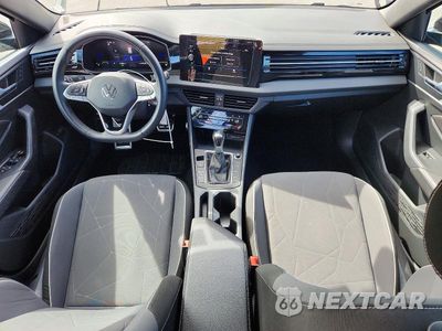 Zdjęcie 8 z 12 samochodu: 2025 VOLKSWAGEN JETTA SPORT VIN:3VWBX7BU9SM046355 - miniatura