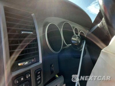 Zdjęcie 9 z 13 samochodu: 2012 TOYOTA SEQUOIA LIMITED VIN:5TDJY5G13CS064933 - miniatura