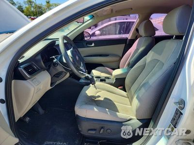 Zdjęcie 7 z 12 samochodu: 2018 KIA OPTIMA LX VIN:5XXGT4L30JG210262 - miniatura