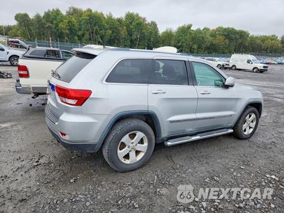 Trzecie zdjęcie samochodu z tyłu: 2013 JEEP GRAND CHEROKEE LAREDO VIN:1C4RJFAG5DC640342 - miniatura