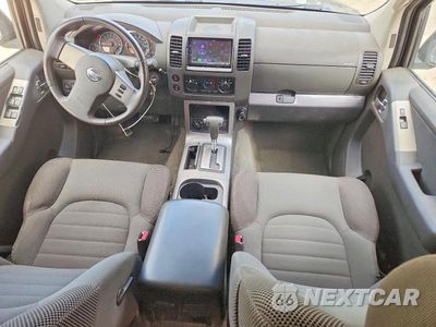 Zdjęcie 8 z 13 samochodu: 2005 NISSAN PATHFINDER XE VIN:5N1AR18W75C787958 - miniatura