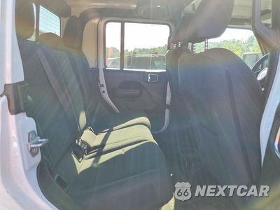 Zdjęcie 10 z 12 samochodu: 2024 JEEP GLADIATOR SPORT VIN:1C6HJTAG1RL125962 - miniatura