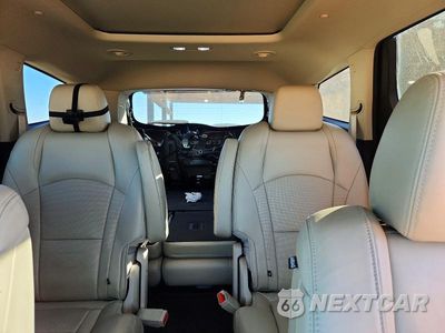 Zdjęcie 10 z 14 samochodu: 2021 BUICK ENCLAVE ESSENCE VIN:5GAERBKW2MJ148354 - miniatura