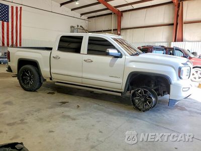 Czwarte zdjęcie samochodu z boku: 2017 GMC SIERRA K1500 DENALI VIN:3GTU2PEJ0HG115890 - miniatura