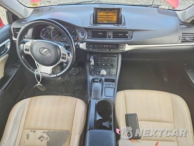 Zdjęcie 8 z 12 samochodu: 2012 LEXUS CT 200H VIN:JTHKD5BH8C2051475 - miniatura