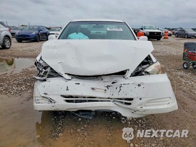 Piąte zdjęcie samochodu w środku: 2003 TOYOTA CAMRY LE VIN:4T1BE32K83U245017 - miniatura