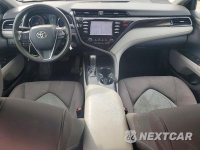 Zdjęcie 8 z 12 samochodu: 2019 TOYOTA CAMRY LE VIN:4T1B11HK1KU257631 - miniatura
