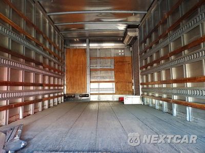 Zdjęcie 10 z 13 samochodu: 2017 HINO 195 BOX TRUCK VIN:JHHSDM2H2HK005835 - miniatura