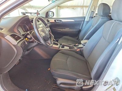 Zdjęcie 7 z 12 samochodu: 2018 NISSAN SENTRA VIN:3N1AB7AP2JY220270 - miniatura