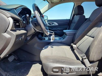 Zdjęcie 7 z 13 samochodu: 2020 CHEVROLET TRAVERSE LT VIN:1GNERGKW5LJ163948 - miniatura
