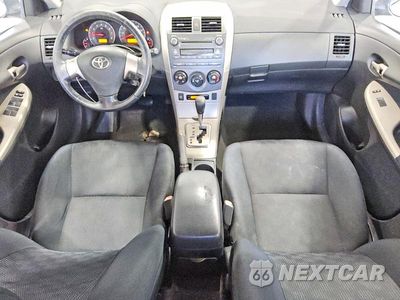 Zdjęcie 8 z 12 samochodu: 2010 TOYOTA COROLLA S VIN:2T1BU4EE1AC503522 - miniatura