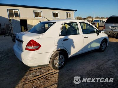 Trzecie zdjęcie samochodu z tyłu: 2009 NISSAN VERSA 1.6 BASE VIN:3N1CC11E99L469336 - miniatura