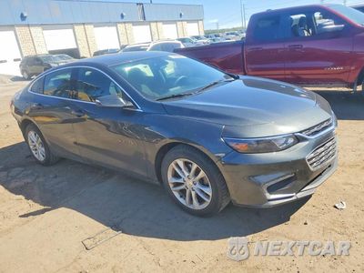 Czwarte zdjęcie samochodu z boku: 2018 CHEVROLET MALIBU LT VIN:1G1ZD5ST2JF250315 - miniatura