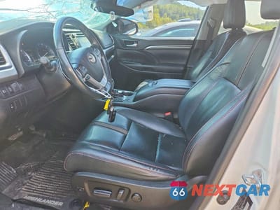 Zdjęcie 7 z 13 samochodu: 2019 TOYOTA HIGHLANDER SE VIN:5TDJZRFH1KS628662 - miniatura