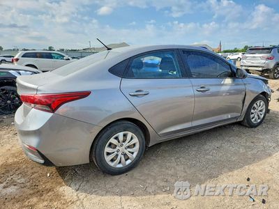 Trzecie zdjęcie samochodu z tyłu: 2022 HYUNDAI ACCENT SE VIN:3KPC24A62NE186351 - miniatura
