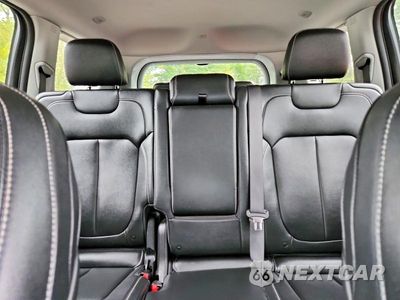 Zdjęcie 10 z 13 samochodu: 2023 JEEP GRAND CHEROKEE L LIMITED VIN:1C4RJKBG2P8880222 - miniatura