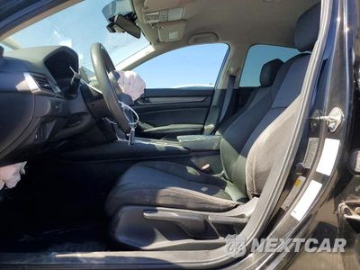 Zdjęcie 7 z 13 samochodu: 2020 HONDA ACCORD LX VIN:1HGCV1F12LA085931 - miniatura