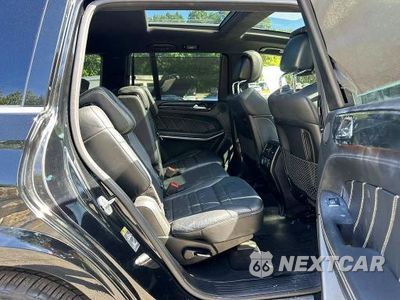 Zdjęcie 9 z 10 samochodu: 2017 MERCEDES-BENZ GLS 63 AMG 4MATIC VIN:4JGDF7FE2HA752828 - miniatura