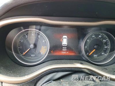 Zdjęcie 9 z 13 samochodu: 2015 JEEP CHEROKEE LIMITED VIN:1C4PJMDSXFW595167 - miniatura