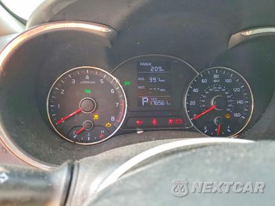 Zdjęcie 9 z 13 samochodu: 2015 KIA FORTE LX VIN:KNAFK4A60F5316506 - miniatura