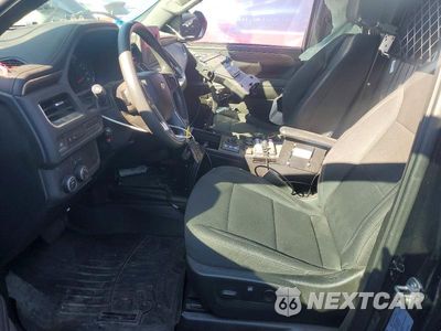Zdjęcie 7 z 13 samochodu: 2023 CHEVROLET TAHOE C1500 VIN:1GNSCLEDXPR456940 - miniatura