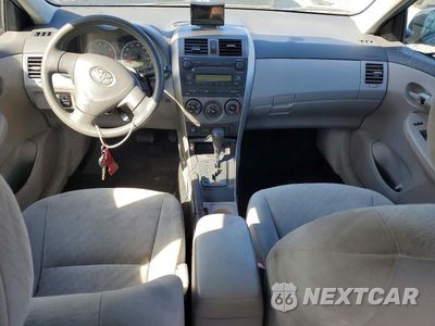Zdjęcie 8 z 12 samochodu: 2009 TOYOTA COROLLA LE VIN:JTDBL40E599047827 - miniatura