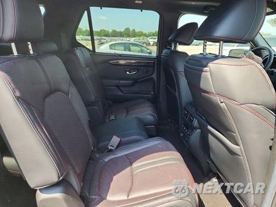 Zdjęcie 10 z 12 samochodu: 2025 HONDA PILOT BLACK VIN:5FNYG1H96SB163036 - miniatura