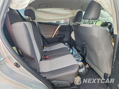 Zdjęcie 11 z 13 samochodu: 2015 TOYOTA RAV4 LE VIN:JTMZFREV0FJ054304 - miniatura