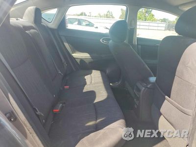 Zdjęcie 10 z 13 samochodu: 2019 NISSAN SENTRA SV VIN:3N1AB7AP1KY219063 - miniatura