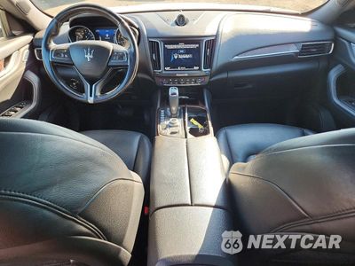 Zdjęcie 8 z 13 samochodu: 2019 MASERATI LEVANTE VIN:ZN661XUA4KX308381 - miniatura