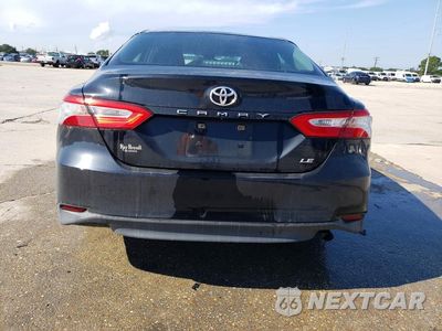 Zdjęcie 6 z 12 samochodu: 2018 TOYOTA CAMRY LE VIN:4T1B11HK6JU077284 - miniatura
